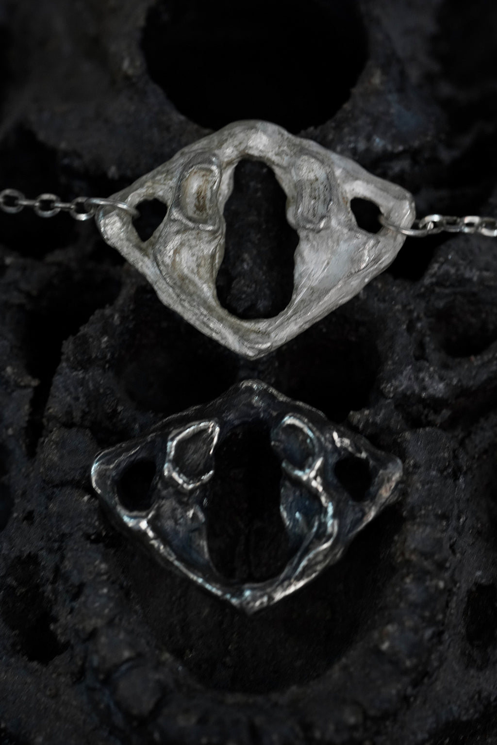 Collier SPINE