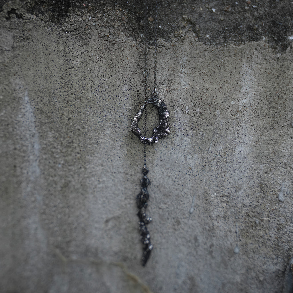 WORMHOLE necklace [VN009]