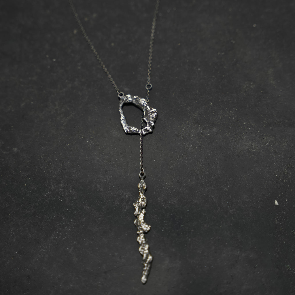 WORMHOLE necklace [VN009]