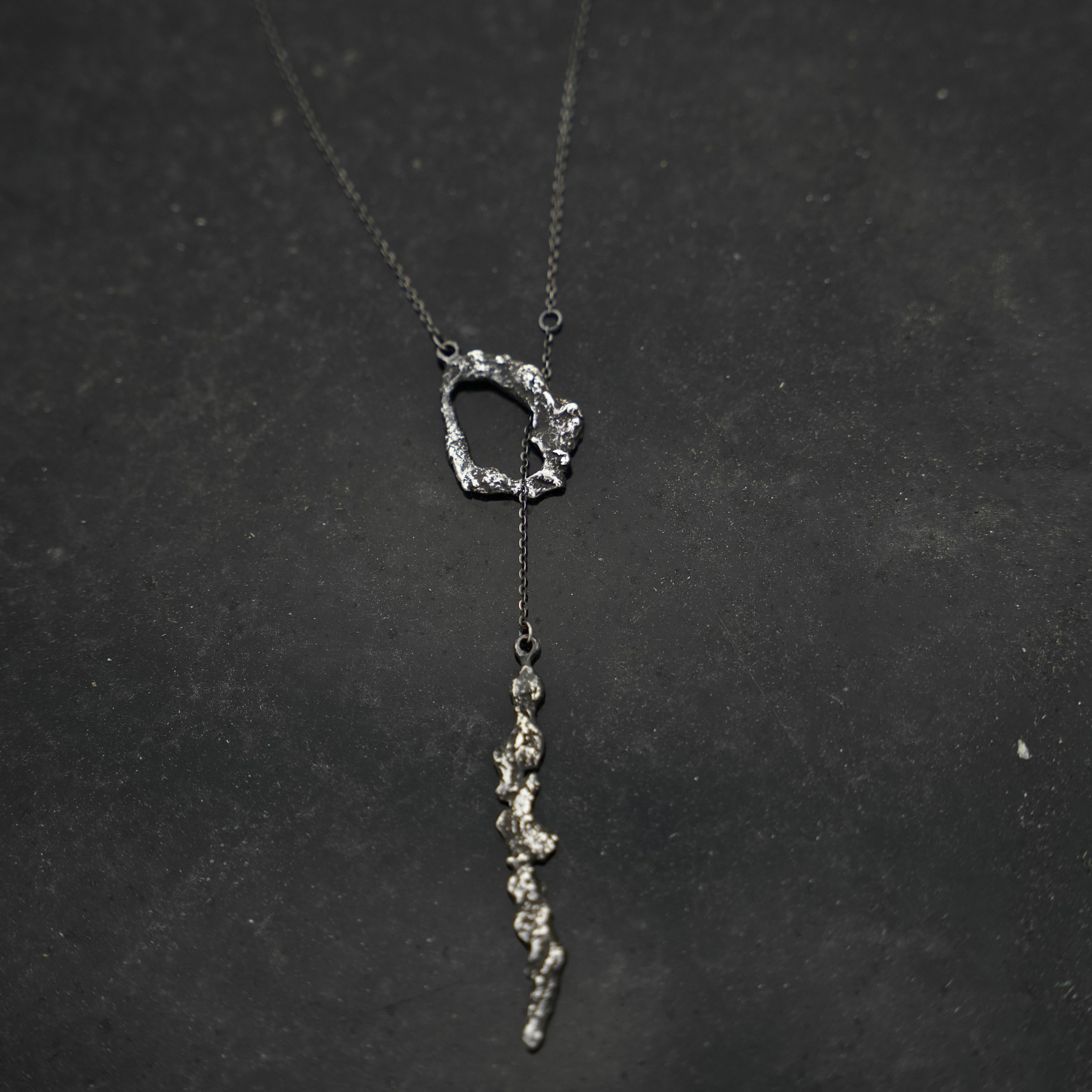 WORMHOLE necklace [VN009]